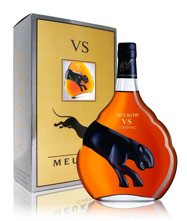Nhãn hiệu VS Meukow thuộc phân hạng rượu phổ thông phù hợp với nhiều người